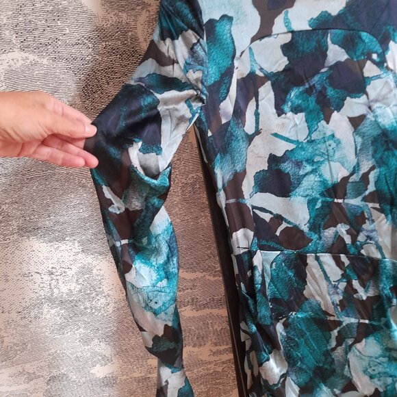 Guess by Marciano Silk Dress Bodycon Clubwear Size XS Mini Long Sleeve - Picture 3 of 15